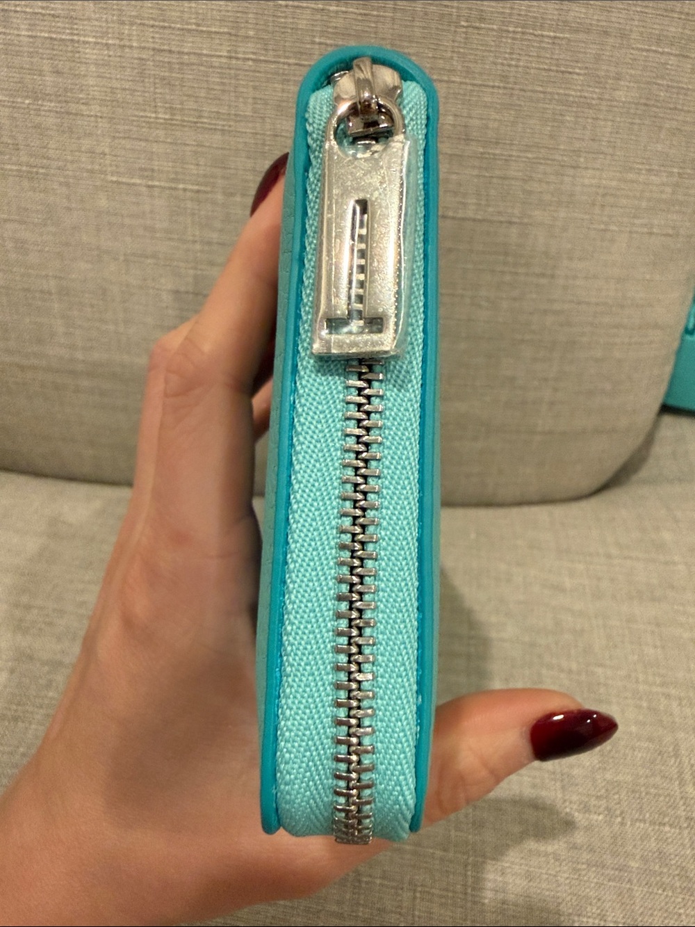 Rare Brand New Tiffany & Co. Signature Blue Leather Zip Wallet - Picture 3 of 7